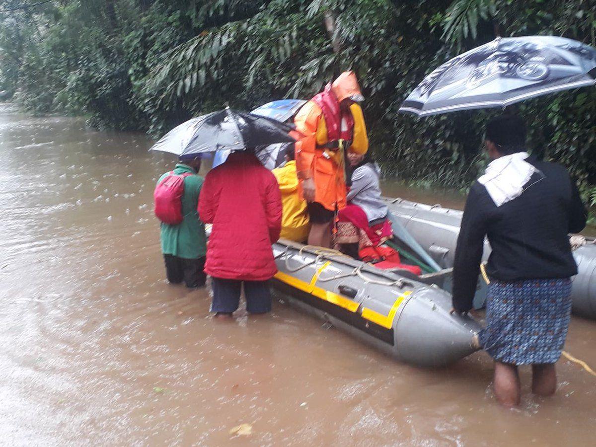 Indian Army & Local Fishermen’s out there in Kerala for rescuing hundreds of life