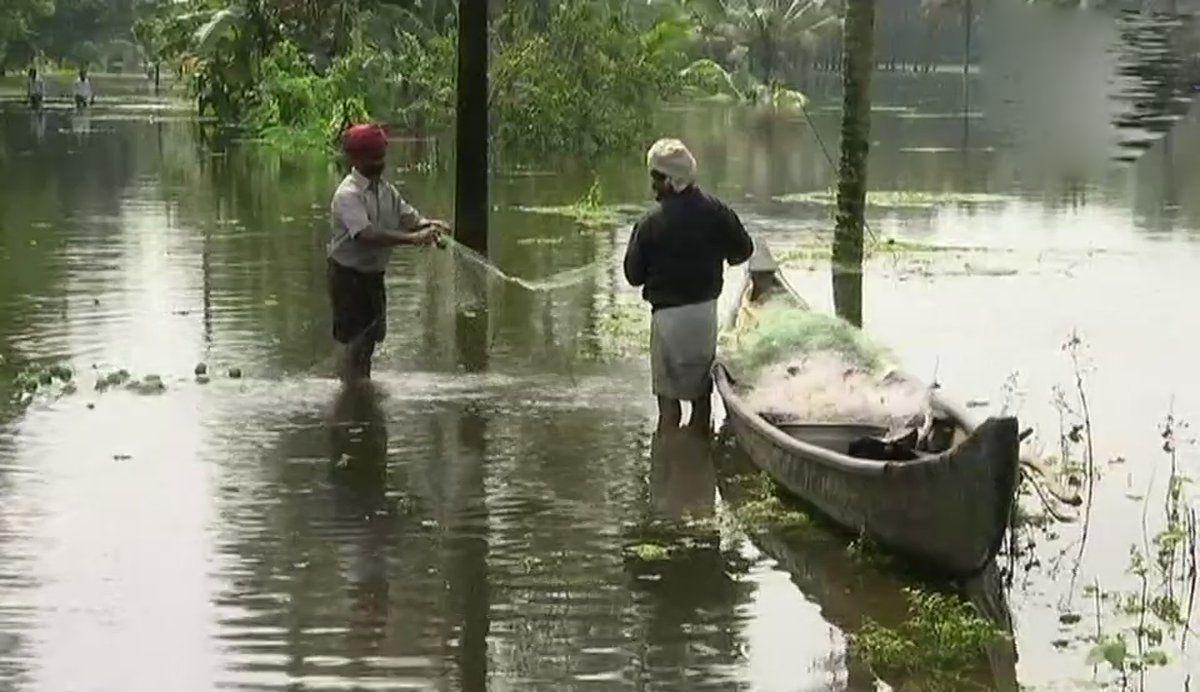 Indian Army & Local Fishermen’s out there in Kerala for rescuing hundreds of life