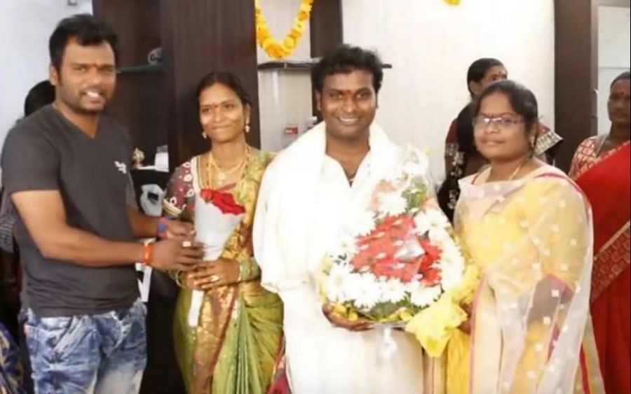 Jabardasth Stars with their Family Unseen Photos