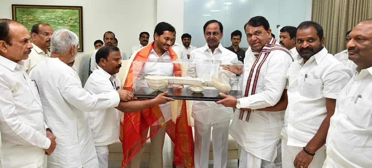 Jagan Mohan Reddy Meets KCR and KTR