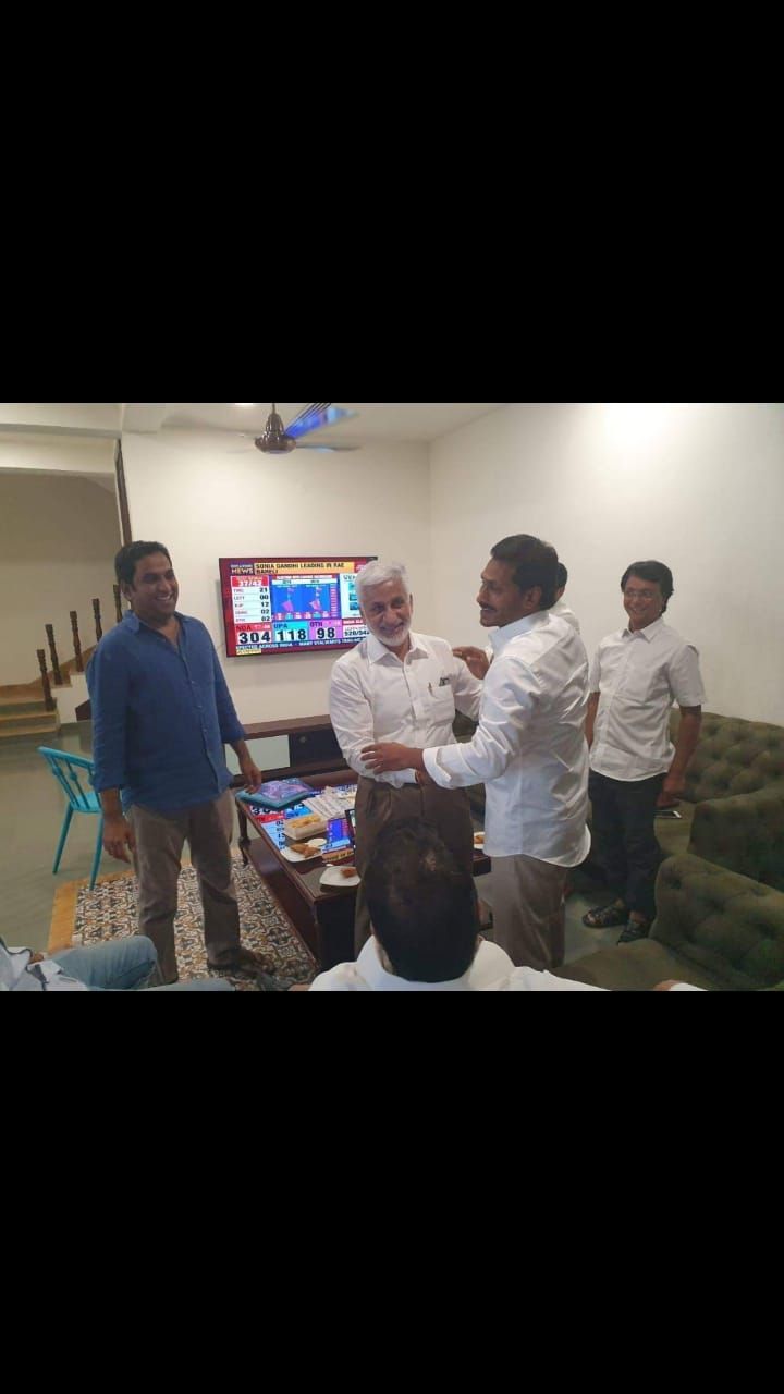 Jagan Mohan Reddy Photos with Vijay sai