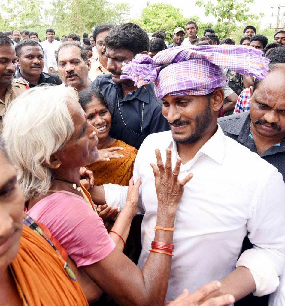 Jagan Praja Sankalpa Yatra Day 169 Photos
