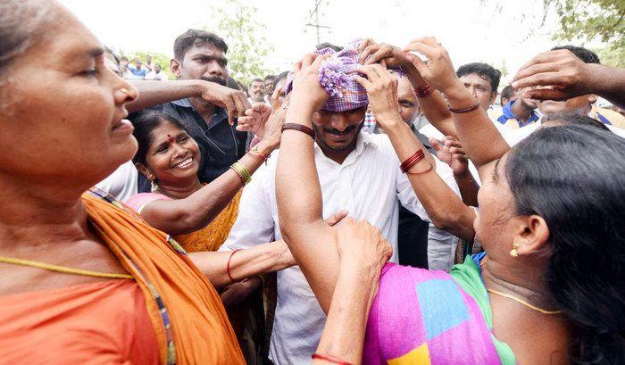 Jagan Praja Sankalpa Yatra Day 169 Photos