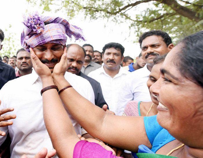 Jagan Praja Sankalpa Yatra Day 169 Photos