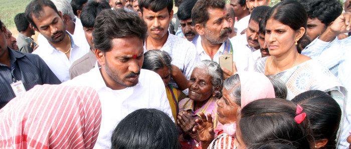 Jagan Praja Sankalpa Yatra Day 29 Photos