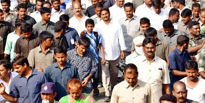 Jagan Praja Sankalpa Yatra Day 50 Photos