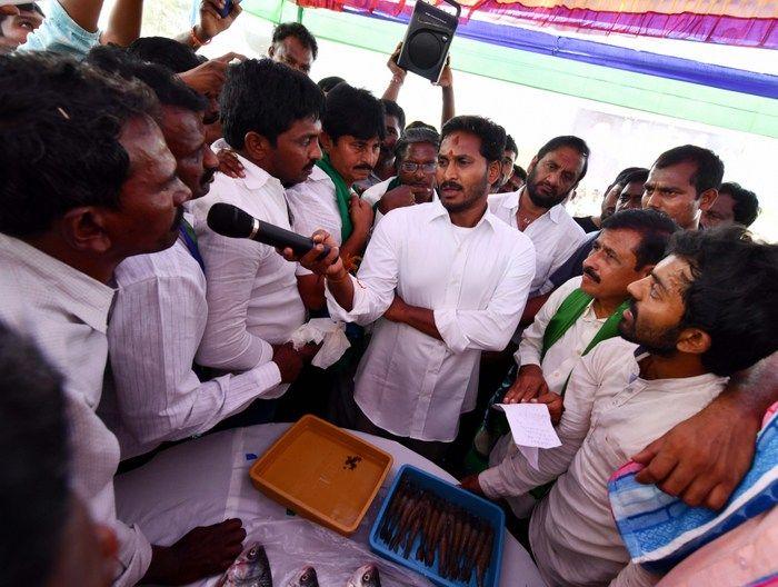 Jagan Praja Sankalpa Yatra Day-80 Photos