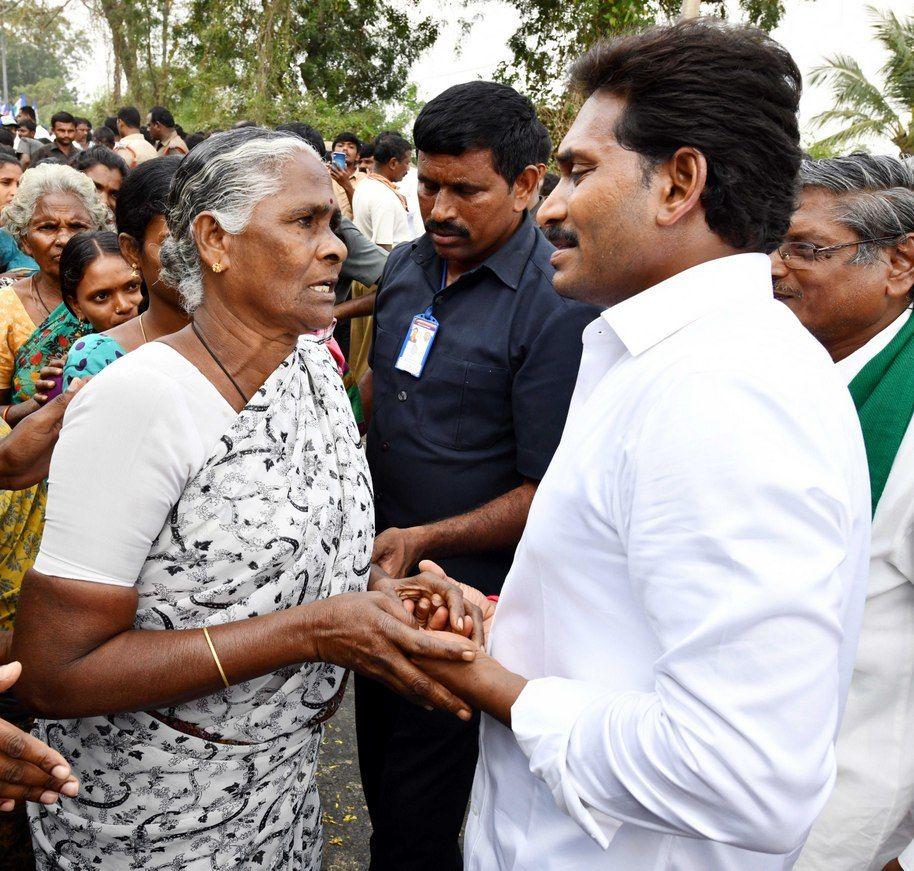 Jagan Praja Sankalpa Yatra Day-86 Photos