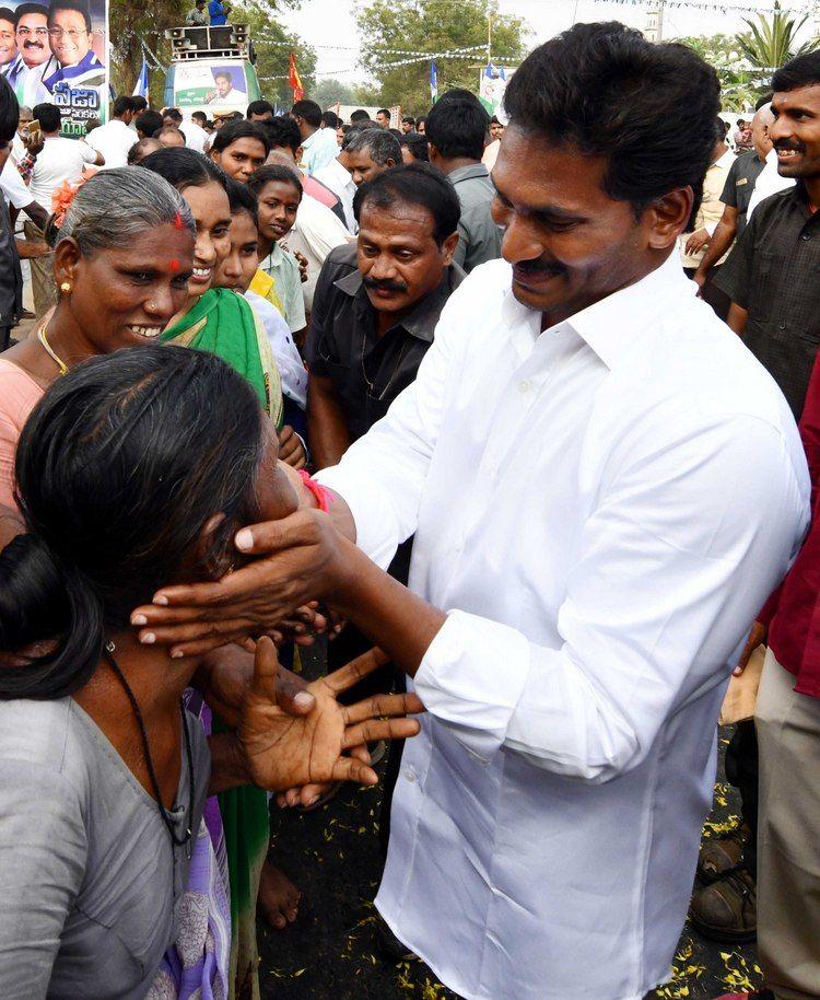 Jagan Praja Sankalpa Yatra Day-86 Photos