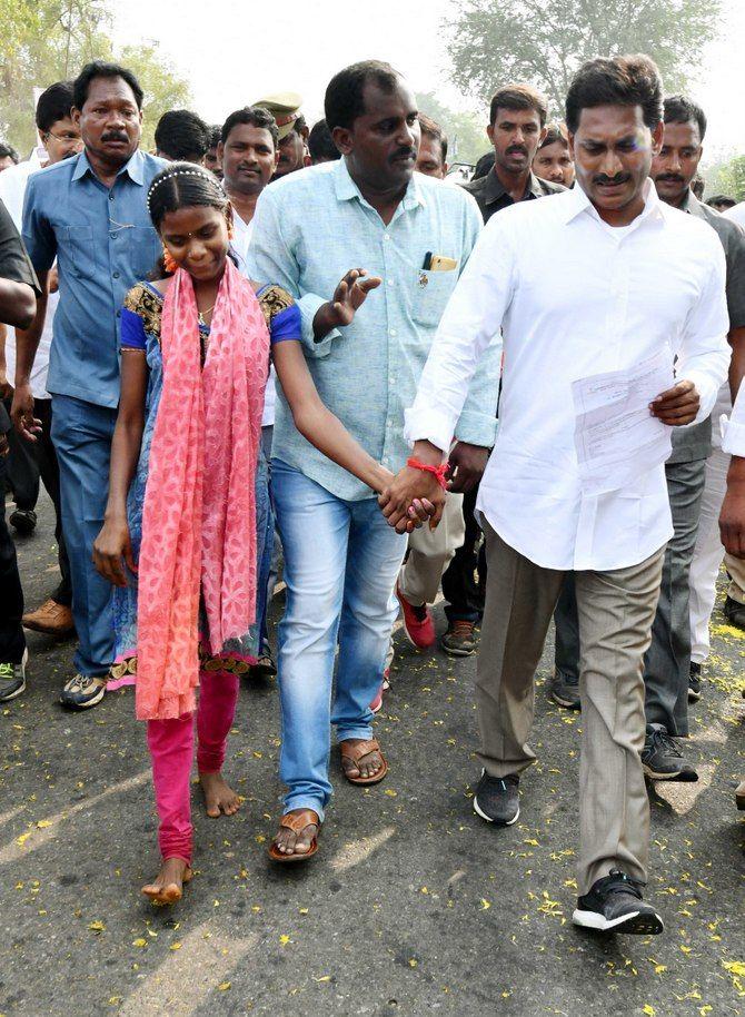 Jagan Praja Sankalpa Yatra Day-86 Photos