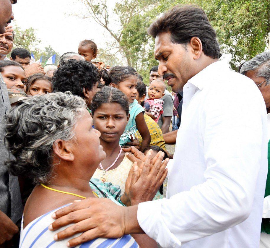 Jagan Praja Sankalpa Yatra Day-86 Photos