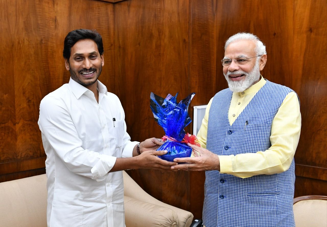 Jagan and Modi Pics