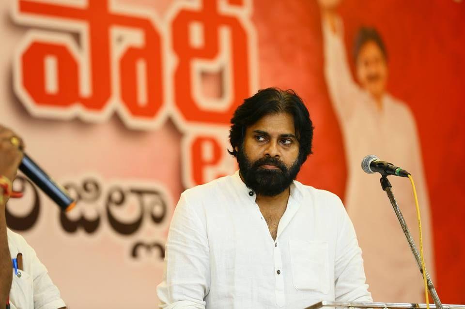 JanaSena Chief Pawan Kalyan Meeting with Lecturers & Chamber of Commerce Members