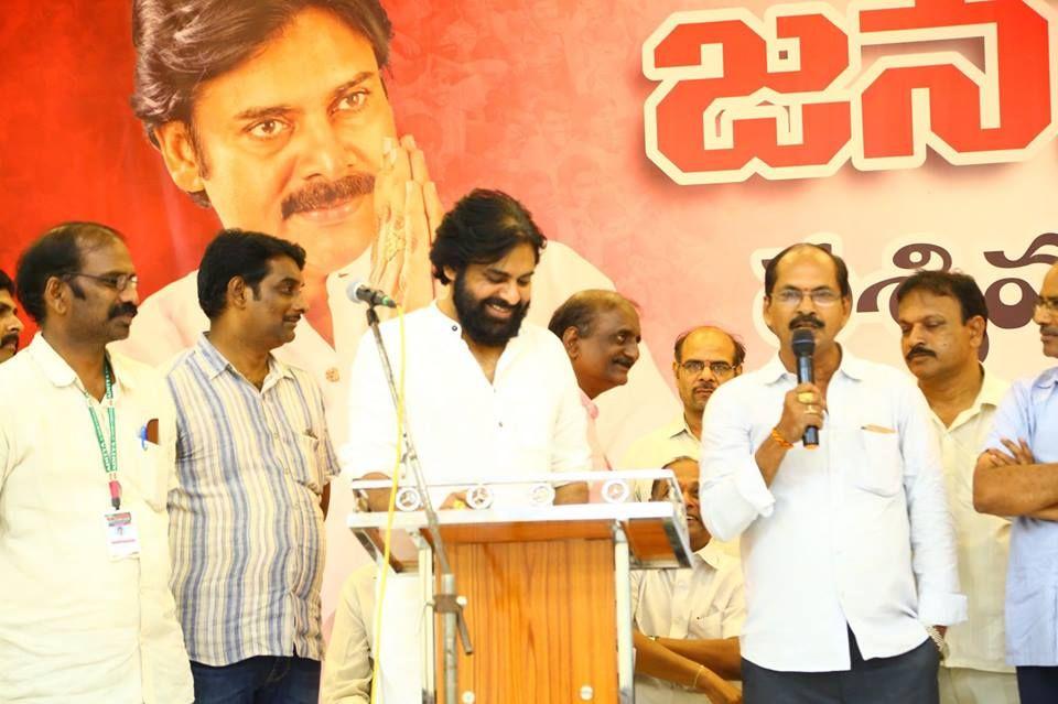 JanaSena Chief Pawan Kalyan Meeting with Lecturers & Chamber of Commerce Members