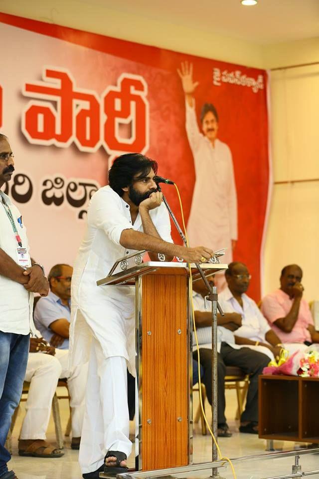 JanaSena Chief Pawan Kalyan Meeting with Lecturers & Chamber of Commerce Members