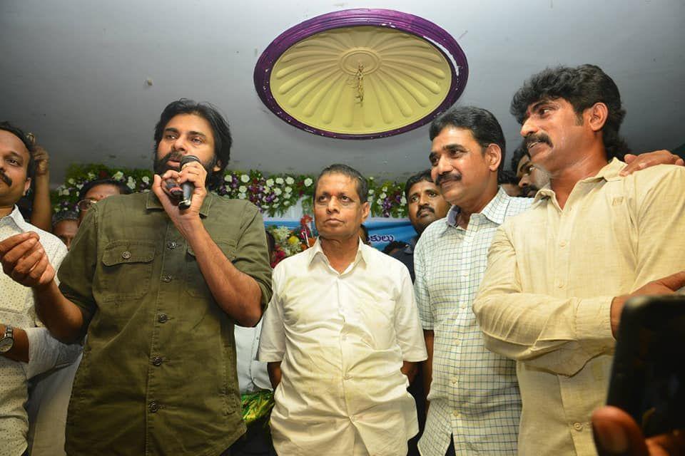 JanaSena Chief Pawan Kalyan Met Dadi Veerabhadra Rao at Anakapally