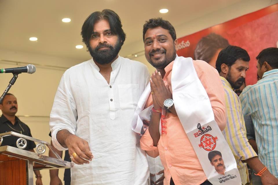 JanaSena Chief Pawan Kalyan Porata Yatra at Bhimavaram Photos