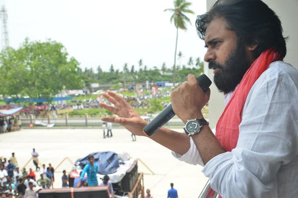 JanaSena Chief Pawan Kalyan Porata Yatra at Bhimavaram Photos