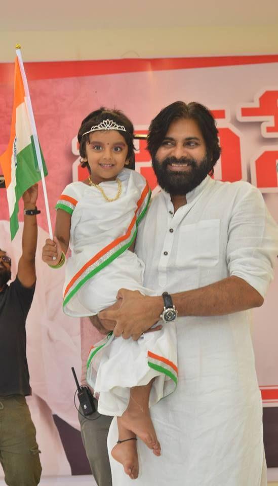 JanaSena Chief Pawan Kalyan Porata Yatra at Bhimavaram Photos