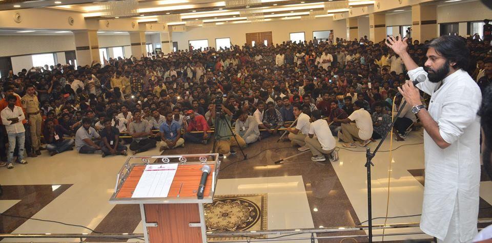 JanaSena Chief Pawan Kalyan Porata Yatra at Bhimavaram Photos