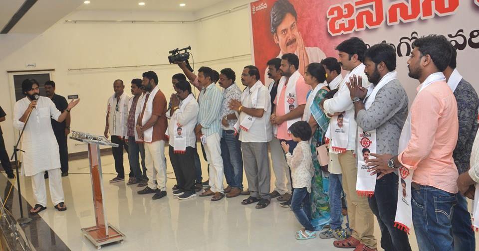 JanaSena Chief Pawan Kalyan Porata Yatra at Bhimavaram Photos
