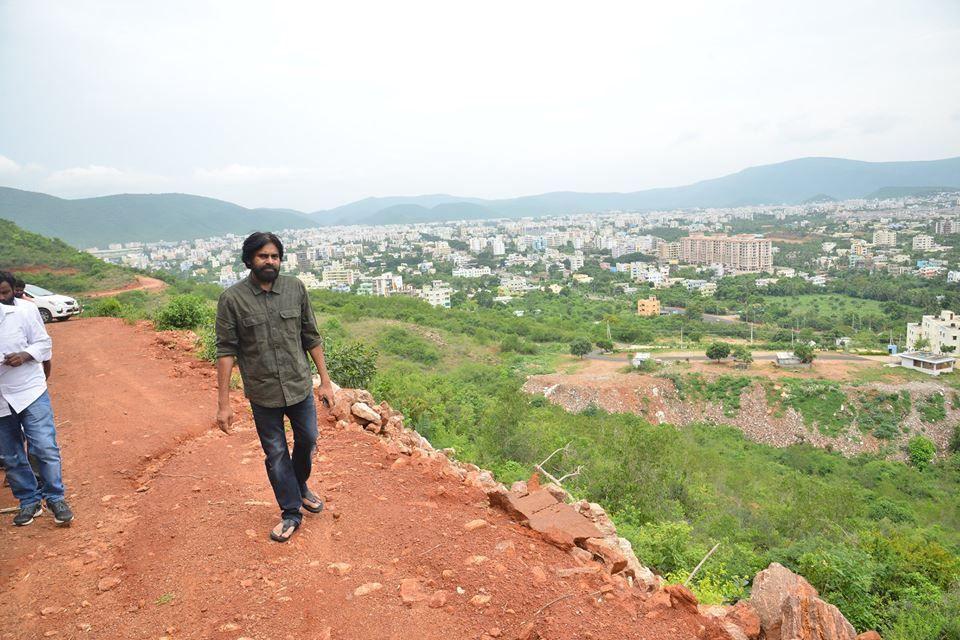 JanaSena Chief Pawan Kalyan Visit to IT Center Area Photos