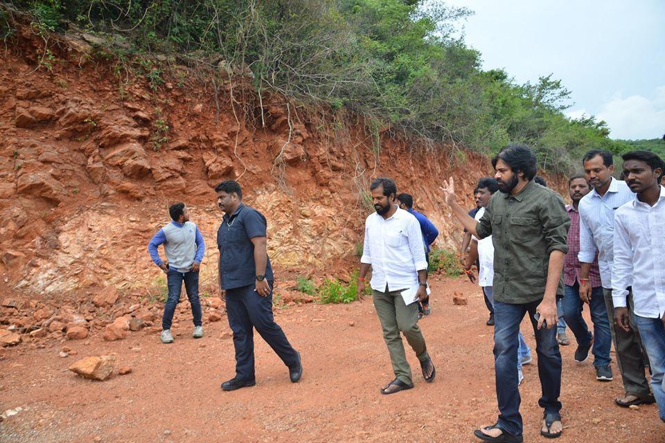 JanaSena Chief Pawan Kalyan Visit to IT Center Area Photos