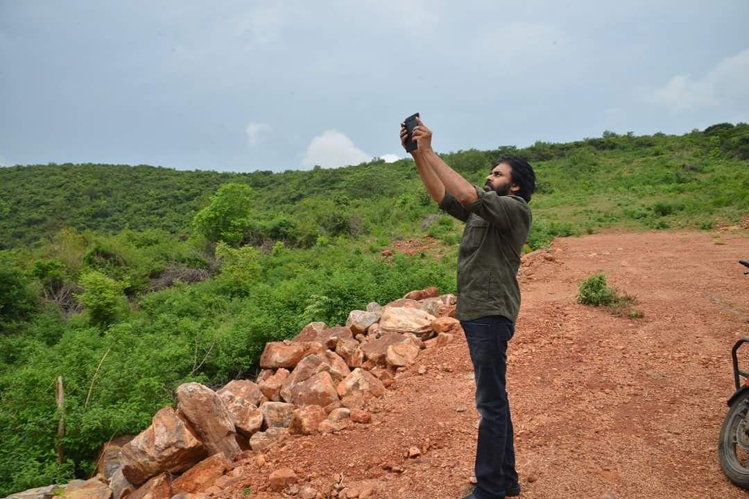 JanaSena Chief Pawan Kalyan Visit to IT Center Area Photos