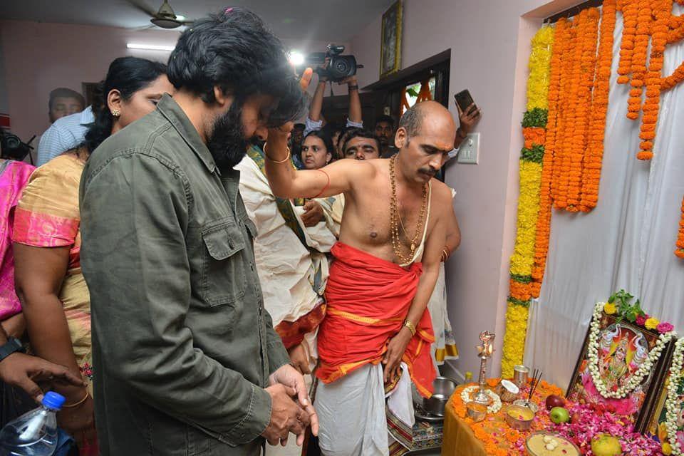 JanaSena Chief Pawan Kalyan at Vizag Party Office Opening Photos