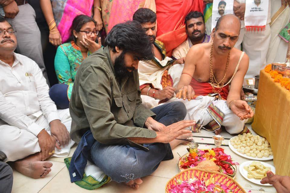 JanaSena Chief Pawan Kalyan at Vizag Party Office Opening Photos