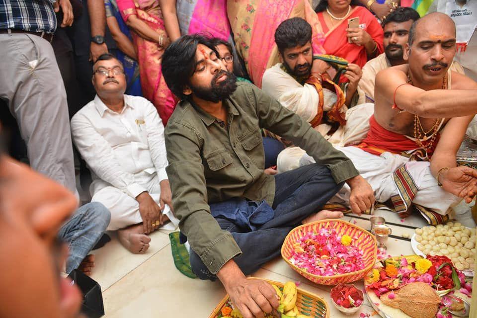 JanaSena Chief Pawan Kalyan at Vizag Party Office Opening Photos