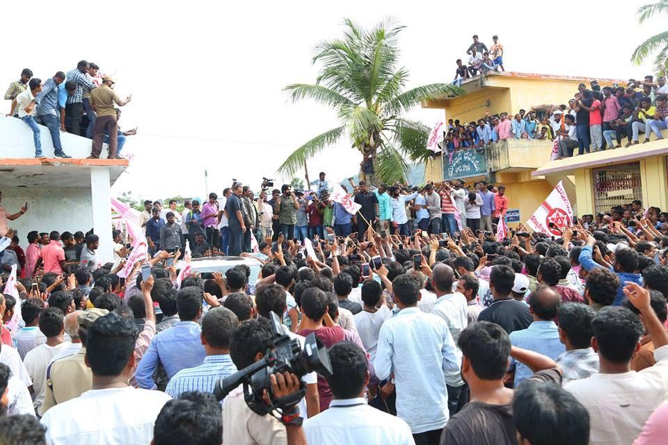JanaSena Party Chief Pawan Kalyan Visit to Thadi Village