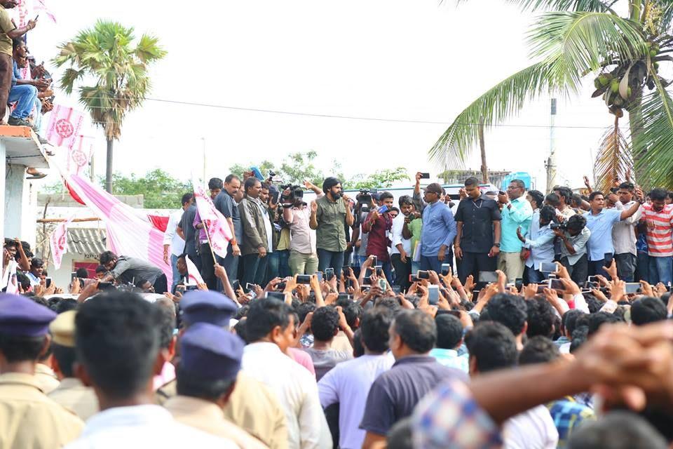 JanaSena Party Chief Pawan Kalyan Visit to Thadi Village