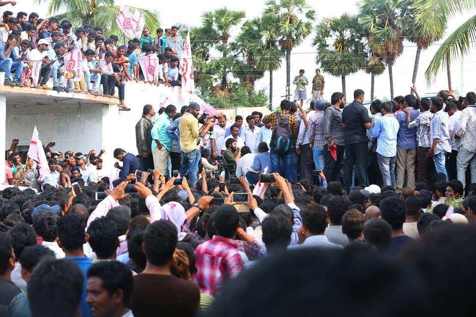 JanaSena Party Chief Pawan Kalyan Visit to Thadi Village