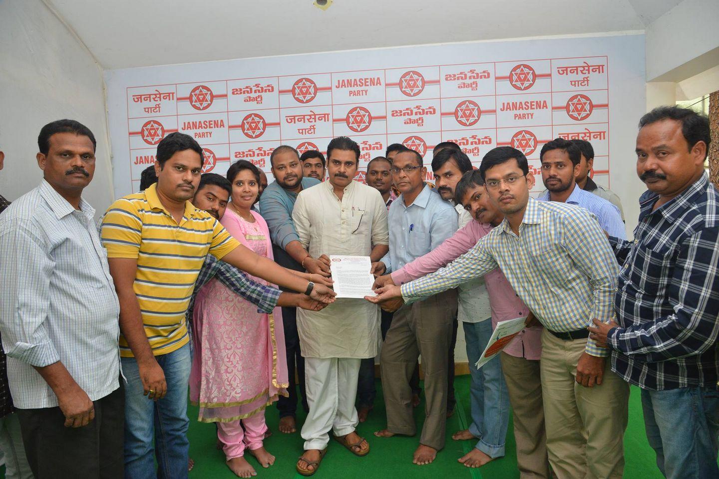 JanaSenaParty Opposing Dredging Corporation Of India Ltd Photos