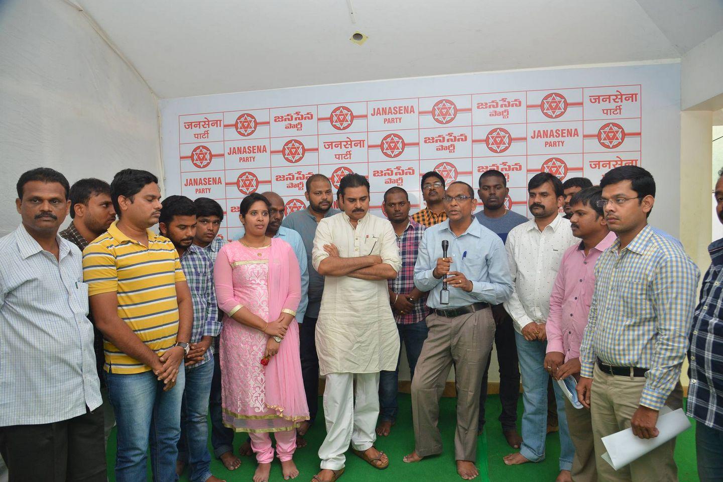 JanaSenaParty Opposing Dredging Corporation Of India Ltd Photos