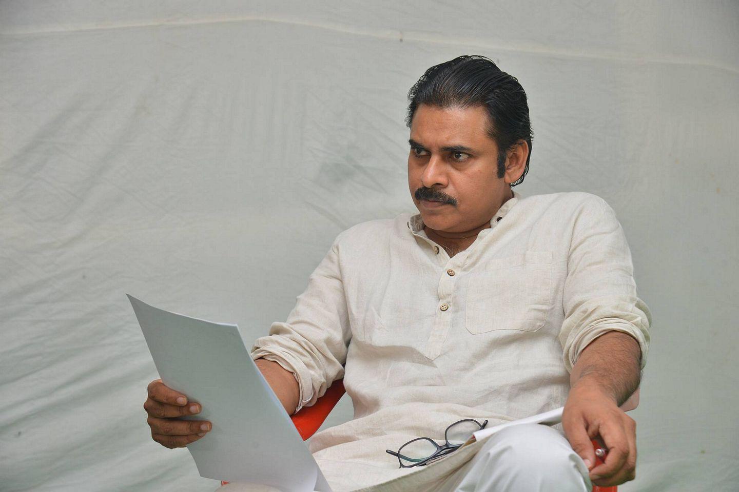 JanaSenaParty Opposing Dredging Corporation Of India Ltd Photos