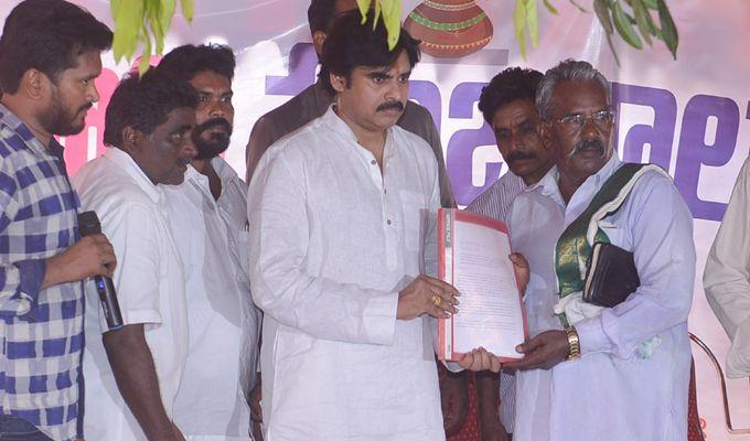 Janasena Chief Pawan Kalyan Celebrating Ugadi Festival With Farmers