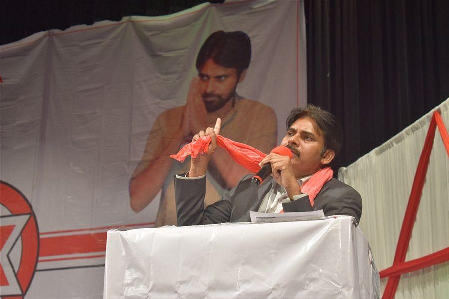 Janasena Pawan Kalyan Speech in Nashua Photos