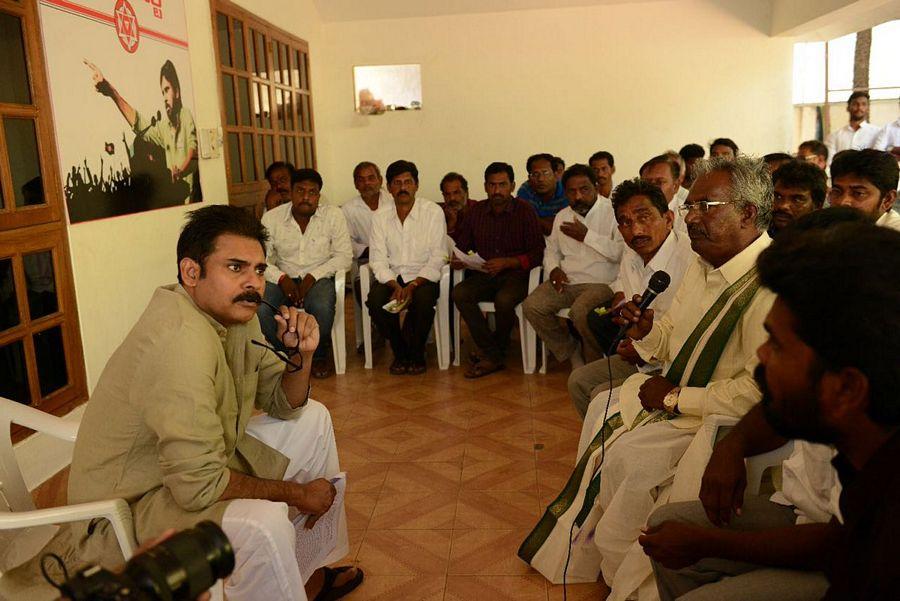 Janasena's Cheif Pawan Kalyan talking to the Farmers