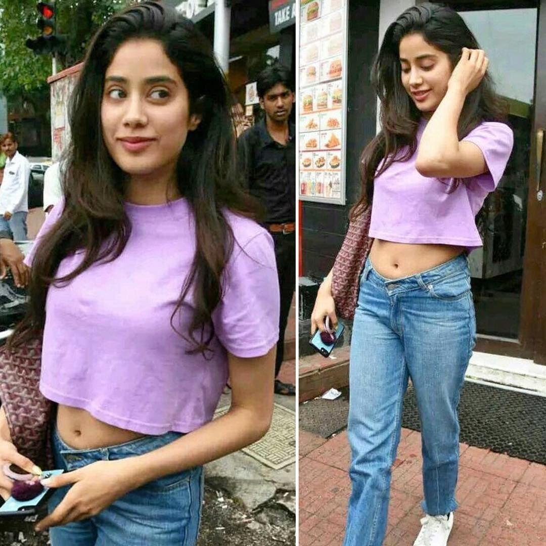 Janhvi Kapoor Rare & Unseen Latest Hot Photos 2017