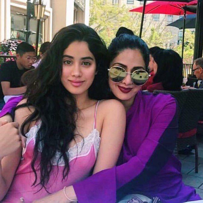 Janhvi Kapoor Rare & Unseen Latest Hot Photos 2017