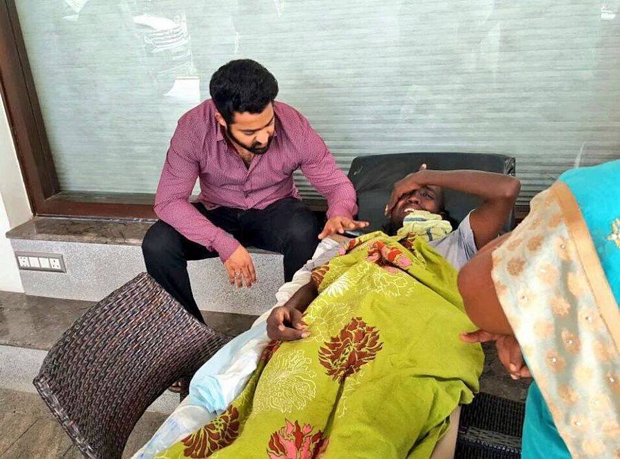 Jr NTR Visit Cancer Suffering fan at Bengaluru