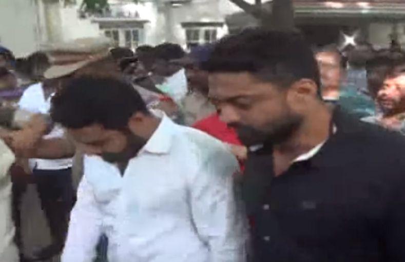 Jr NTR and Kalyan Ram Crying at Kamineni Hospital Photos