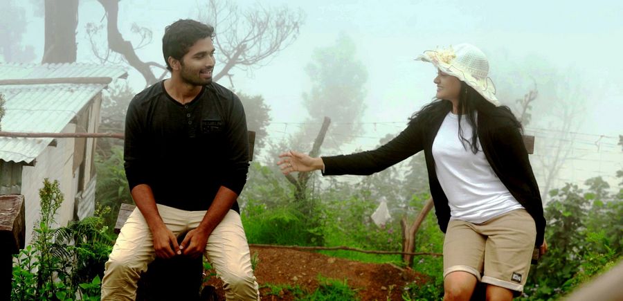 Kaadhale Vendam Saamy Movie Stills
