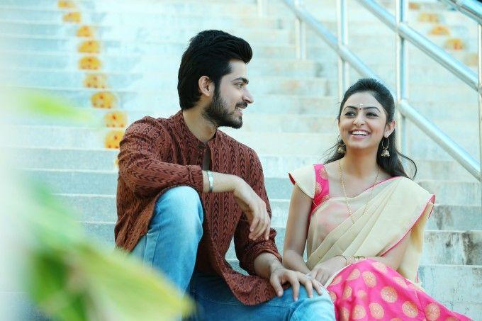 Kaadhali Movie Latest Stills & Posters
