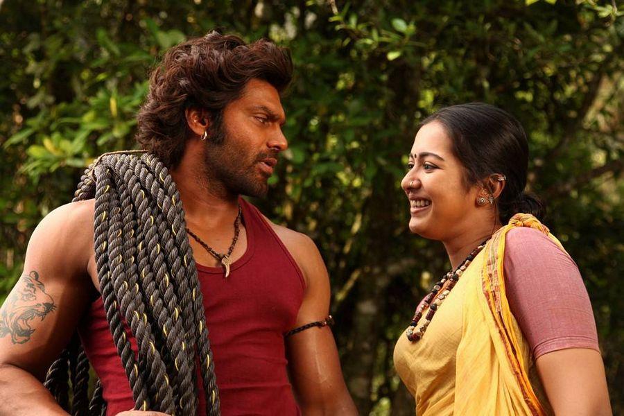 Kadamban Tamil Movie Latest Stills