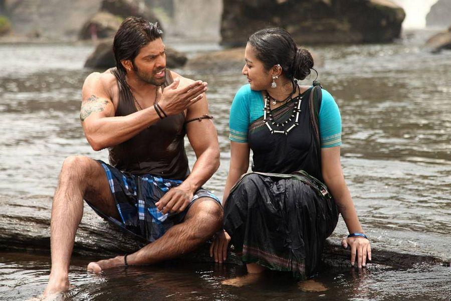 Kadamban Tamil Movie Latest Stills