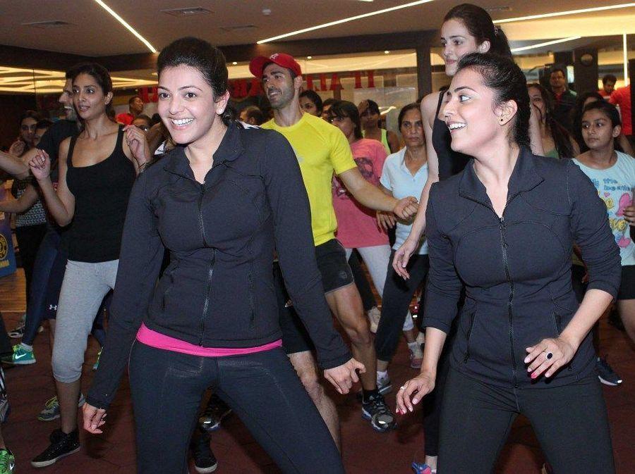 Kajal Agarwal & Nisha Agarwal Personal Photos