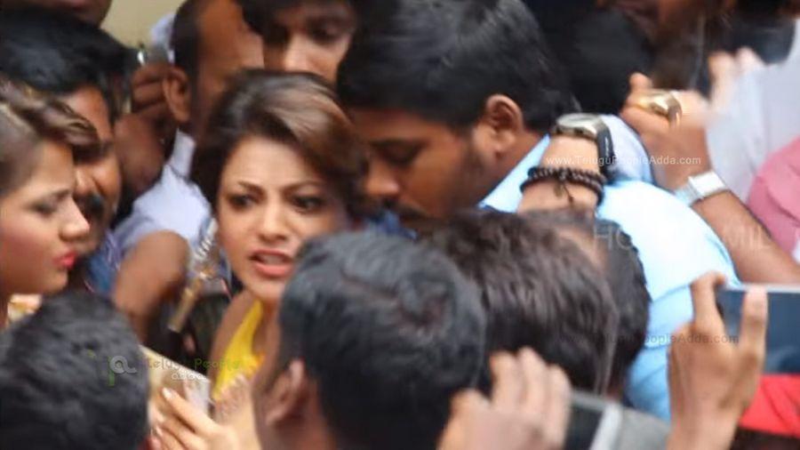Kajal Agarwal Badly Harassed by Fans Photos